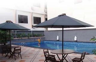 Amans Hotel Ambon Buitenkant foto