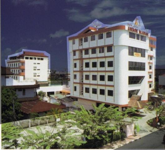 Amans Hotel Ambon Buitenkant foto