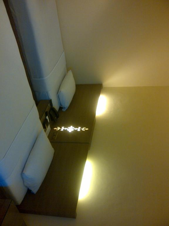Amans Hotel Ambon Kamer foto
